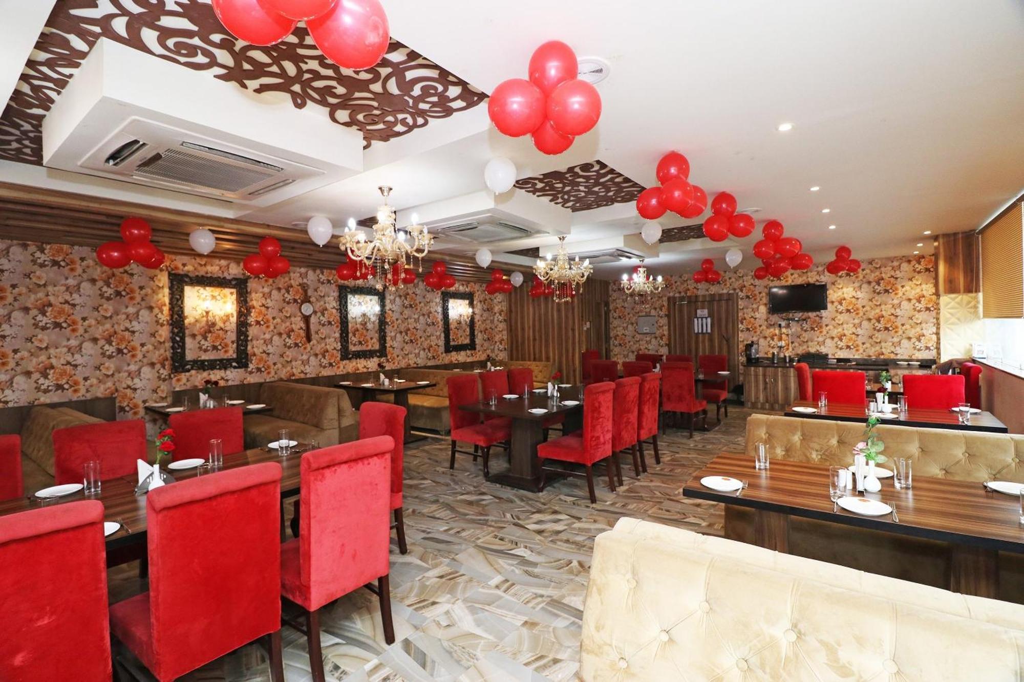Hotel Centre Point Gorakhpur Exterior photo